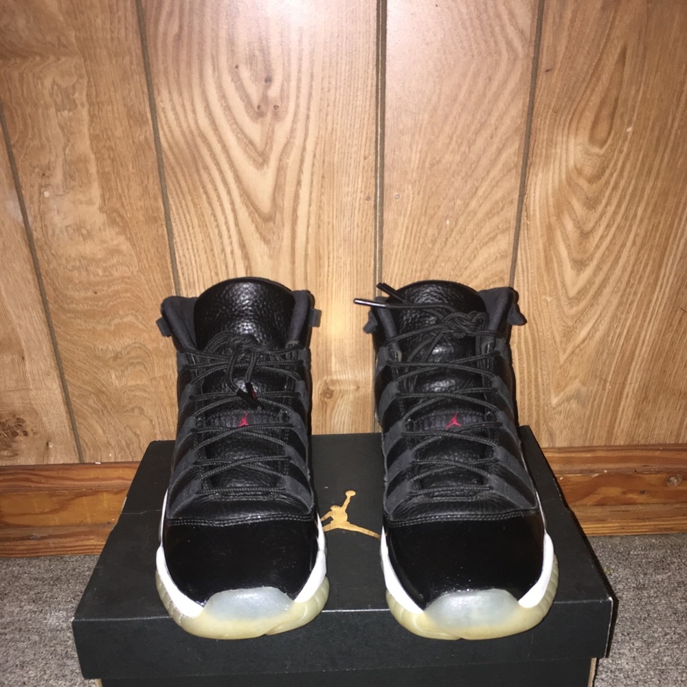 Jordan 11 72-10 size 7 not original box